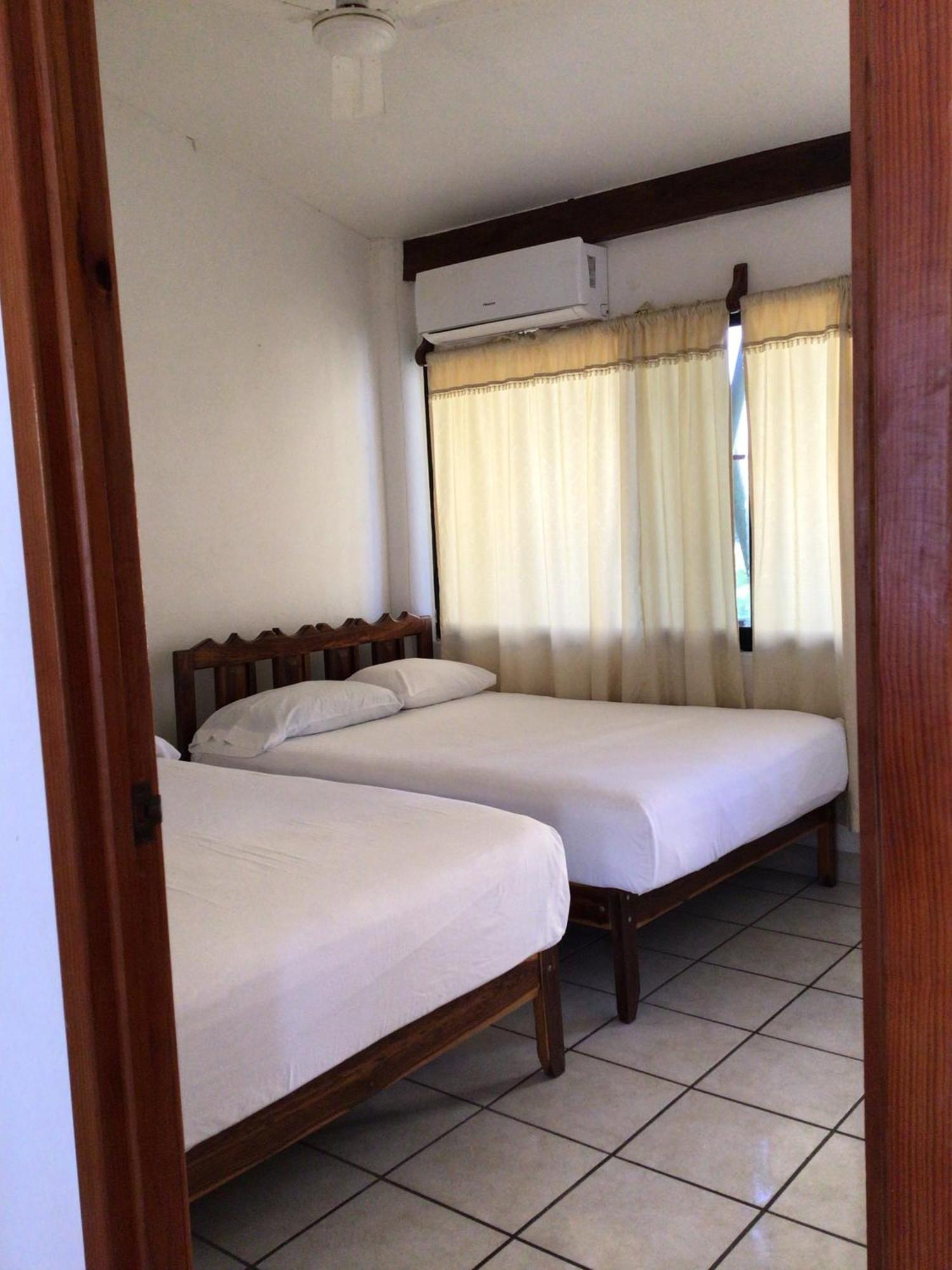 Hotel Villa Tulipanes Zihuatanejo Exterior photo